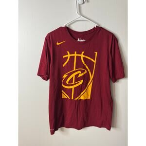 Nike Cleveland Cavaliers T-Shirt Large Maroon and Yellow NBA Hoops